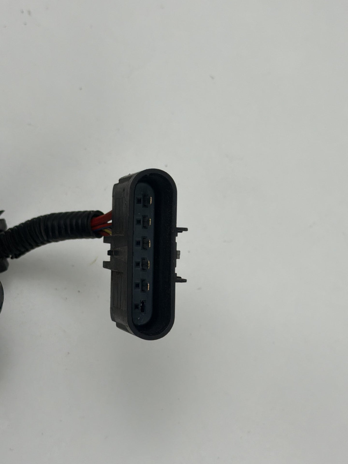 2015-2018 Volvo S60 - Engine Bay Fuse Box 30659092 OEM