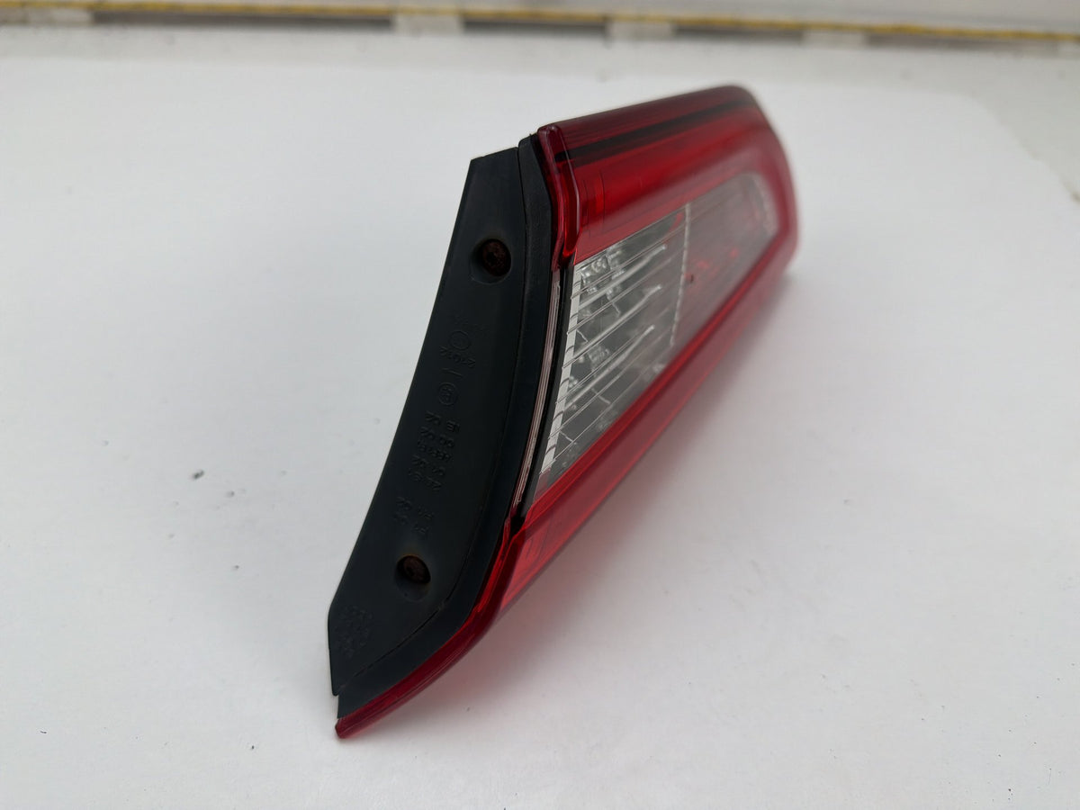 2014-2017 Maserati Ghibli Rear Right Trunk Lid Inner Tail Light 06700046630 OEM