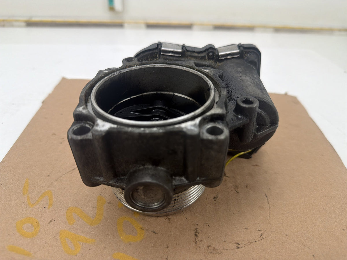 2011-2016 BMW 550i xDrive 4.4L Engine Throttle Body 7555944 OEM