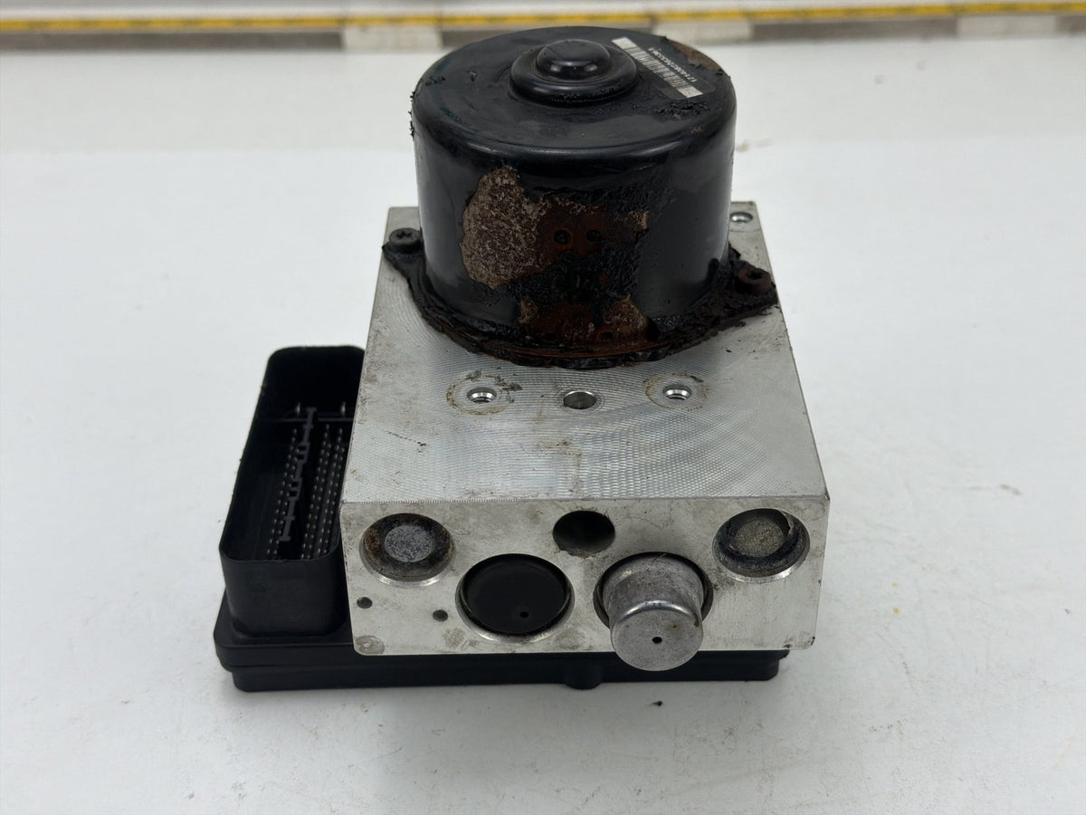 2005-2008 Nissan Pathfinder ABS Pump Anti Lock Brake Module 47660-ZP00A OEM