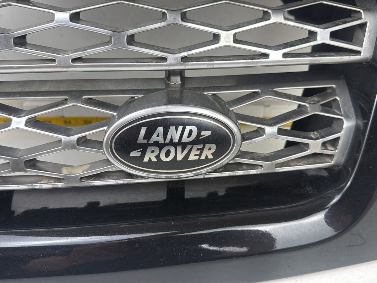 2010-2013 - Land Rover Range Rover Sport Front Radiator Grille AH32-8138-AW OEM