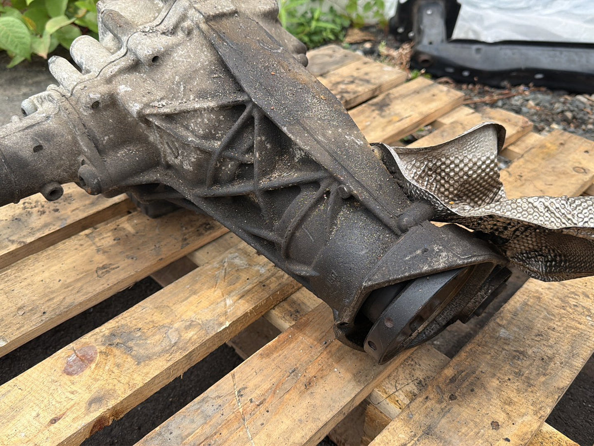 2003-2006 Porsche Cayenne Front Axle Differential Assembly OEM