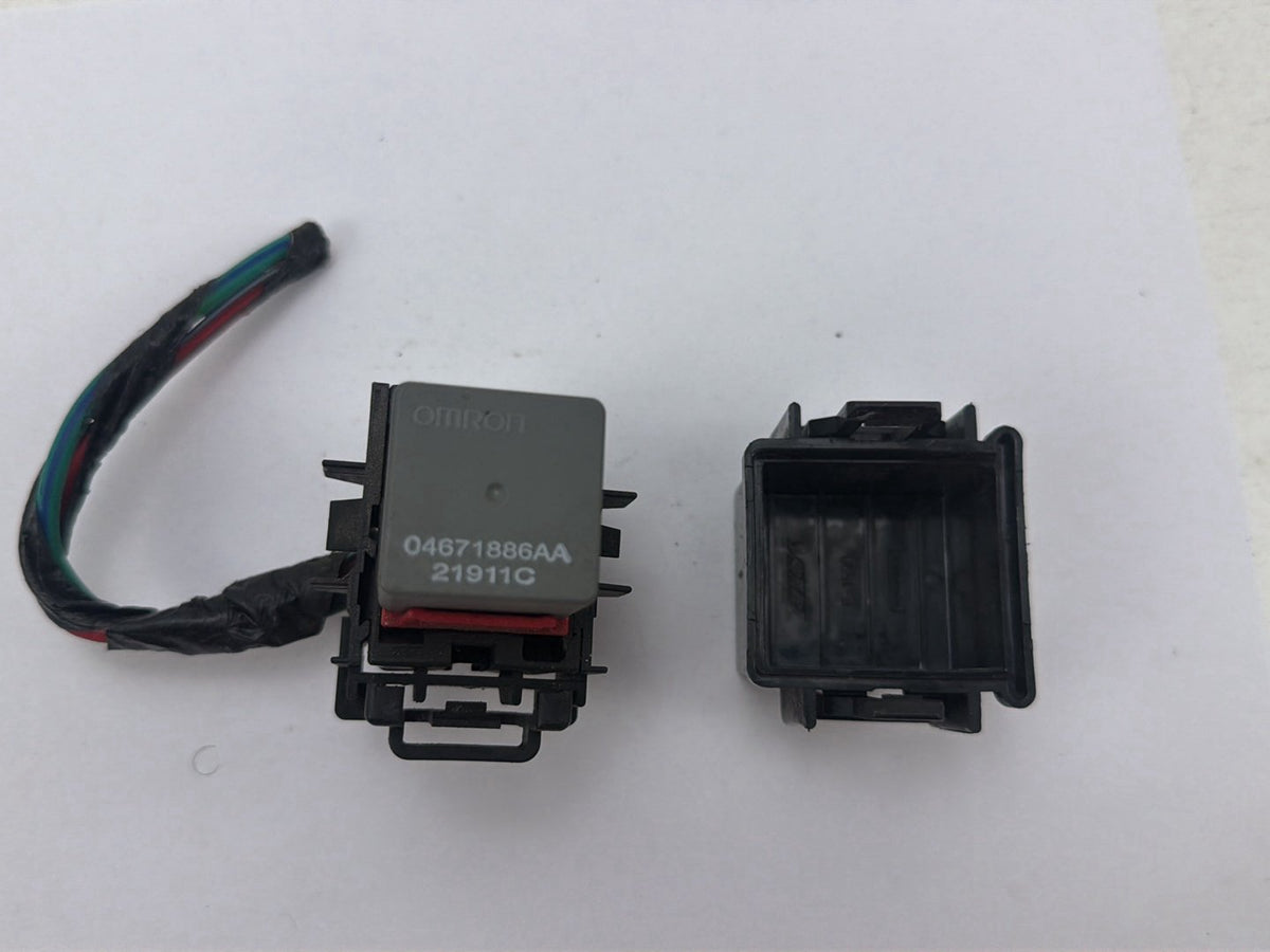 2011-2013 Dodge Durango External Fuel Pump Recall Relay Block 68269523AD OEM