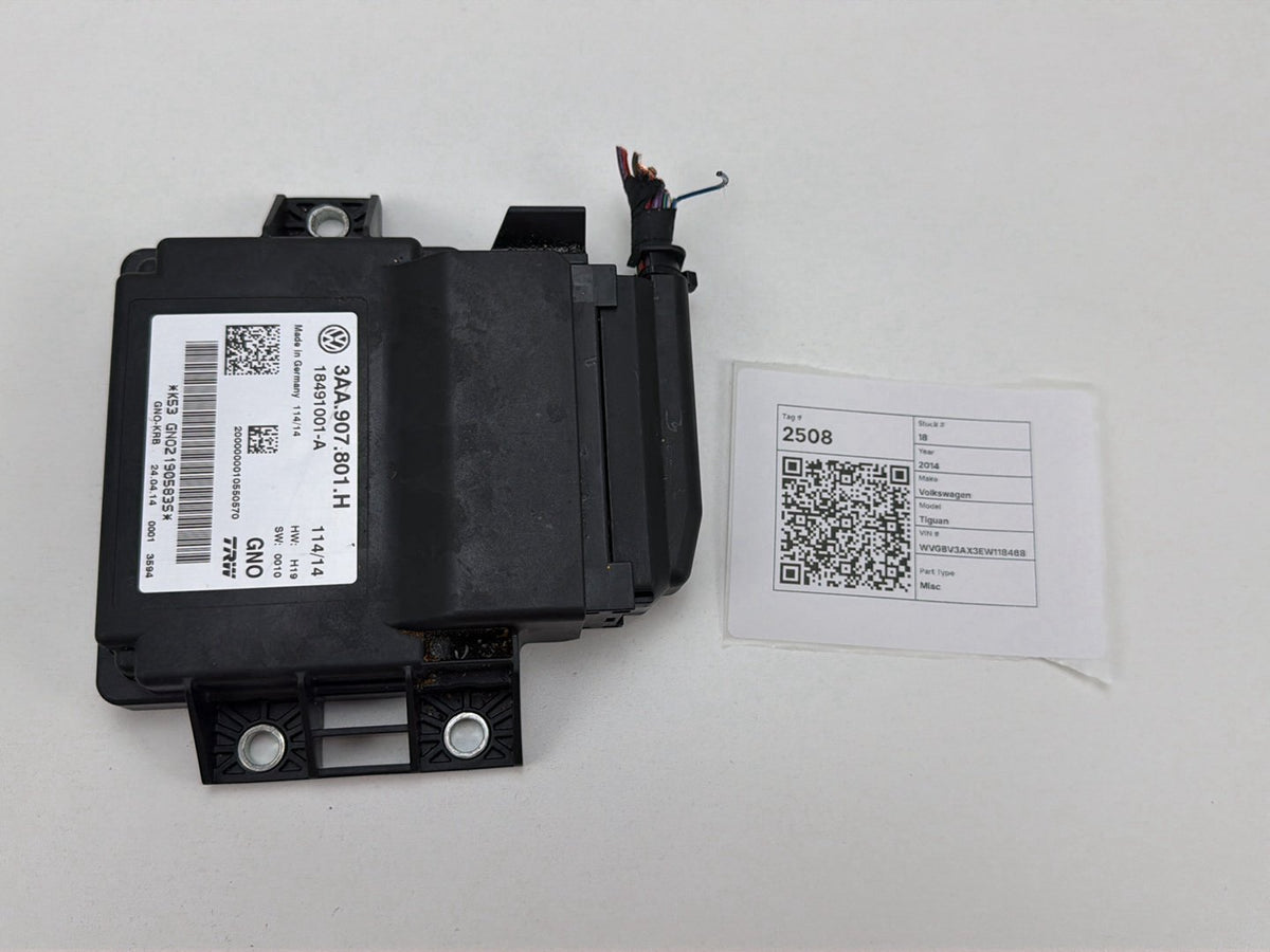 2013-2017 Volkswagen Tiguan Brake Light Control Module 3AA.907.801.H OEM