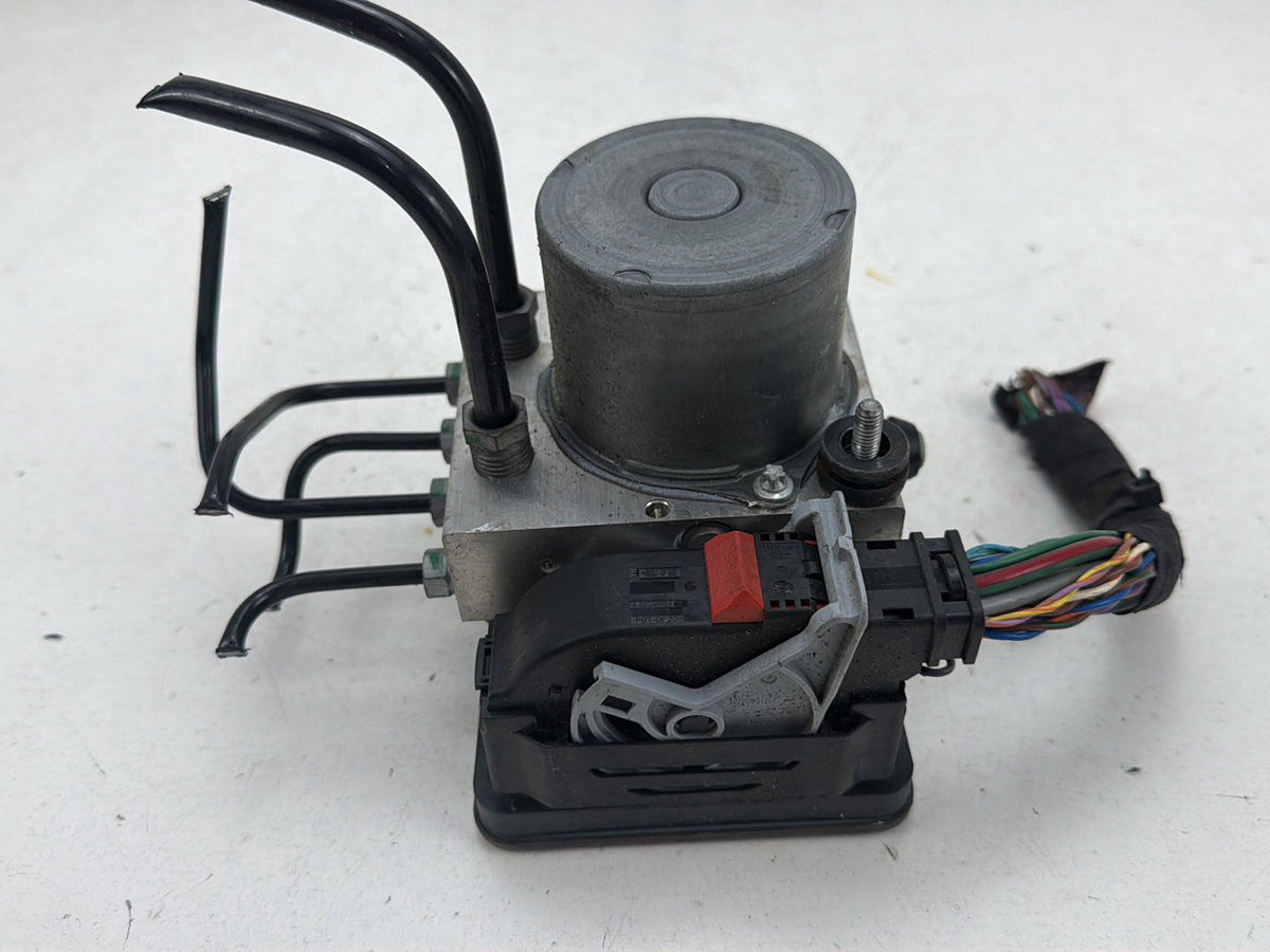 2017-2020 Jaguar F-Pace Anti-Lock Brake ABS Pump Control Module Modulator OEM