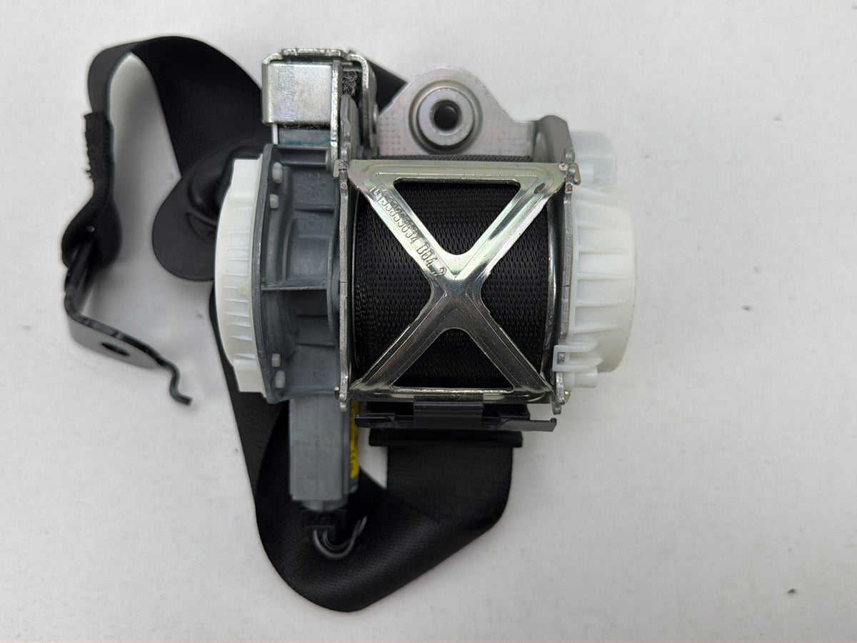 2014-2016 BMW 228i F22-Front Right Seat Belt Retractor 34143193C OEM