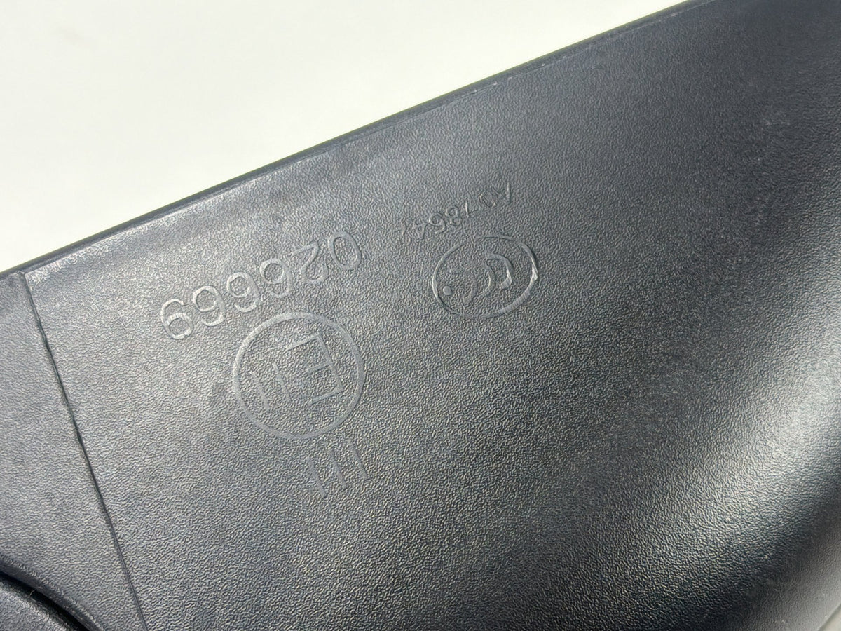 2014-2021 Maserati Quattroporte Right Passenger Side Door Mirror E11026669 OEM