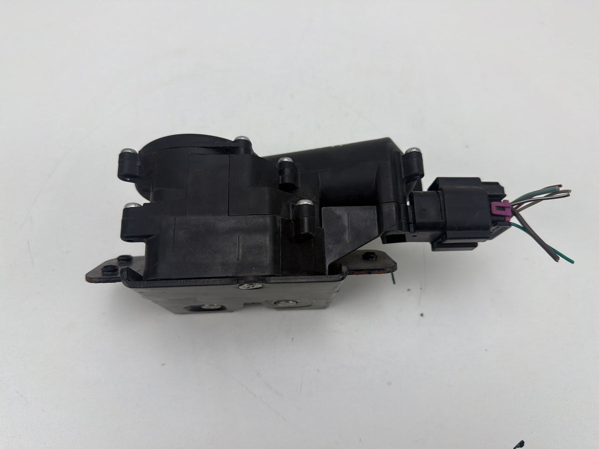 2007-2014 GMC DENALI GMT900 Rear Power Liftgate Latch Lock Actuator Motor OEM
