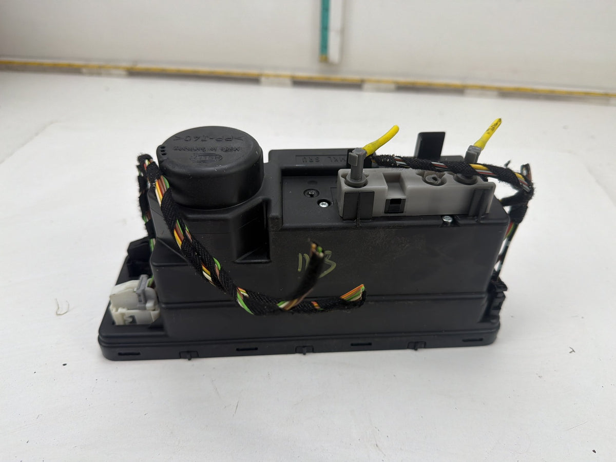 2004-2008 Chrysler Crossfire ZH Central Door Locking Vacuum Pump 1708000848 OEM