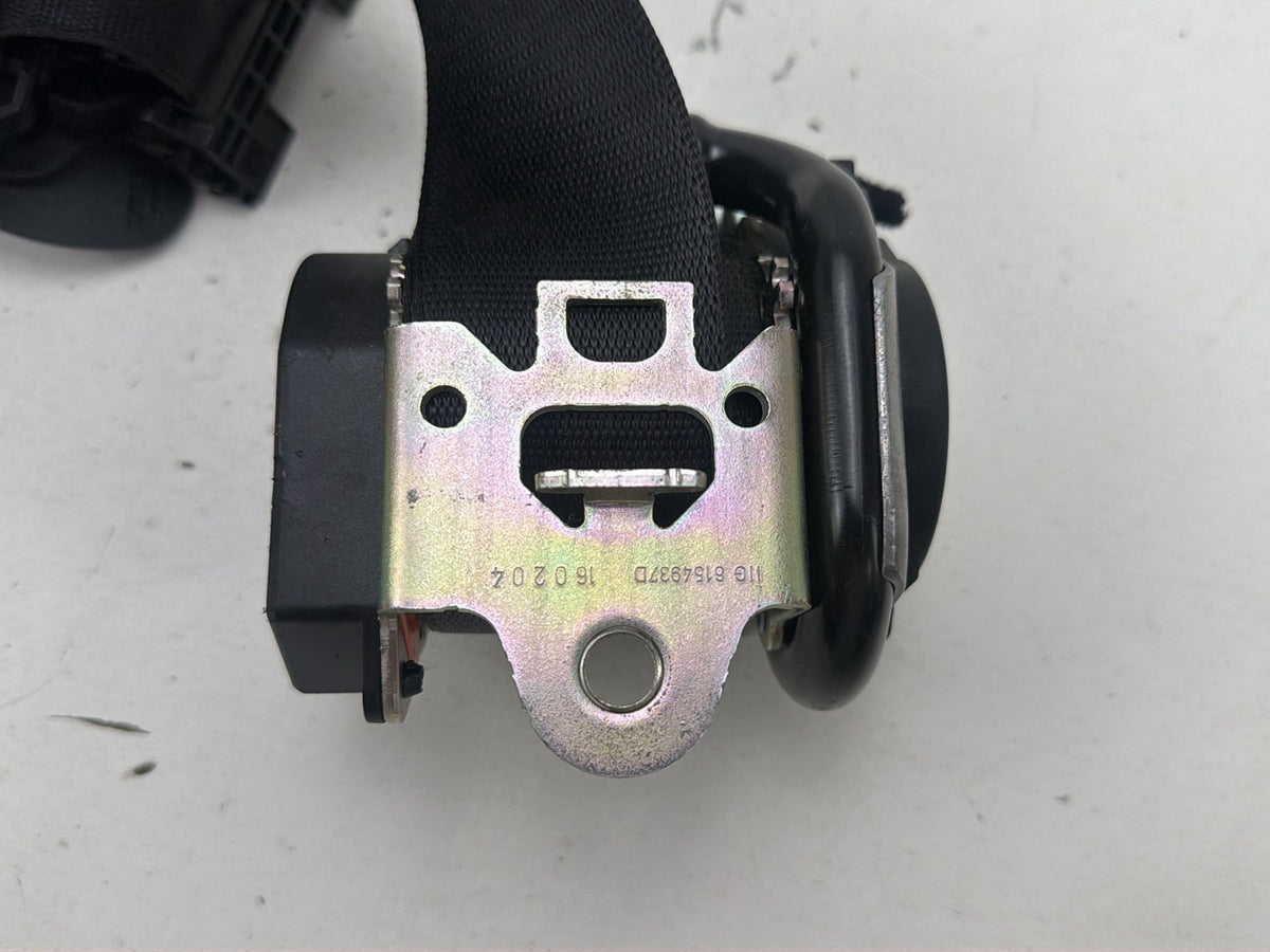 2014-2017 Maserati Ghibli Left Front Seat Belt Retractor 627069200 OEM