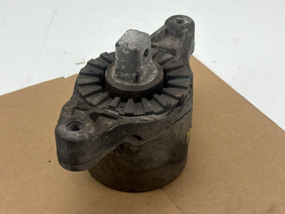 2014-2020 Maserati Ghibli III M157 Front Right Passenger Side Engine Mount OEM