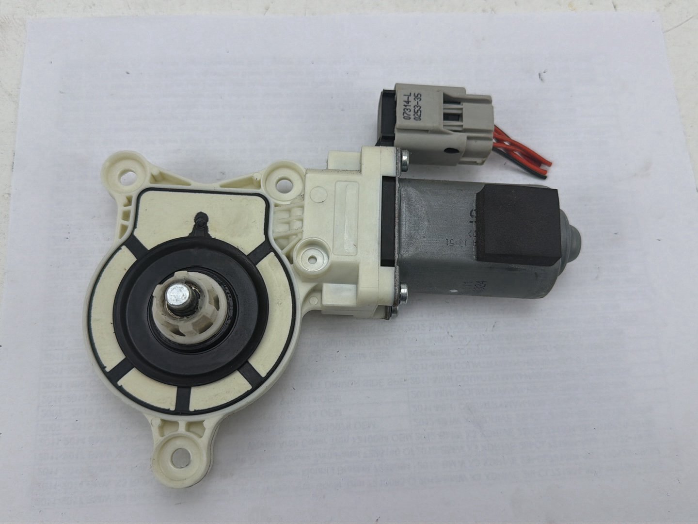 2013-2018 Dodge Ram 1500 Front Right Passenger Window Lift Motor OEM