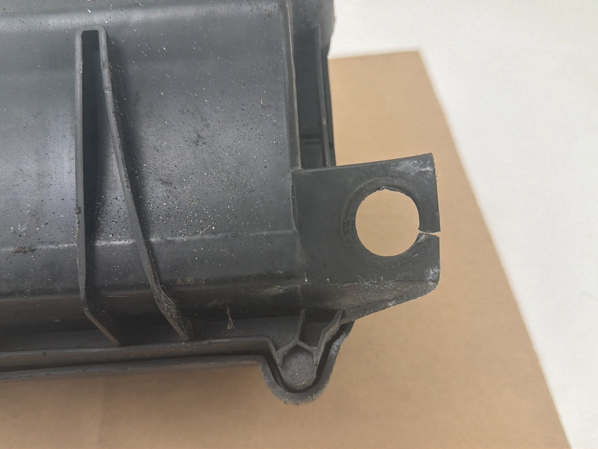 2007-2010 MINI Cooper R56 Turbo Engine Air Filter Intake Box Lid Housing OEM