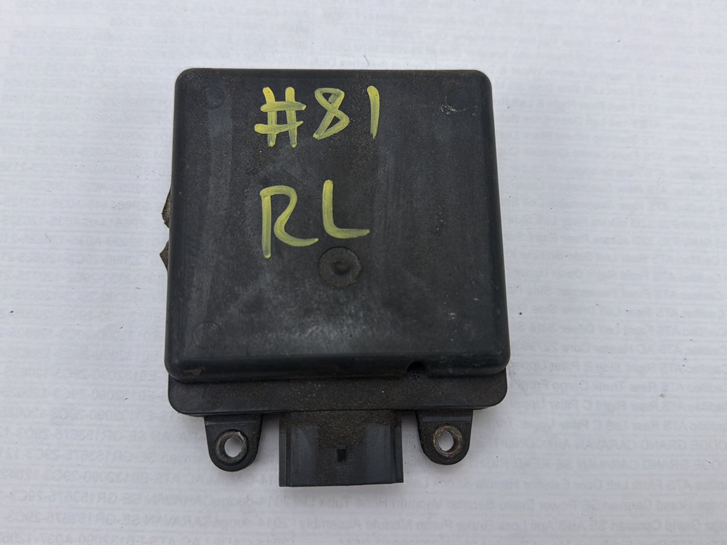 2014-2017 Maserati Ghibli Left Rear Blind Spot Radar Sensor 0670033070 OEM