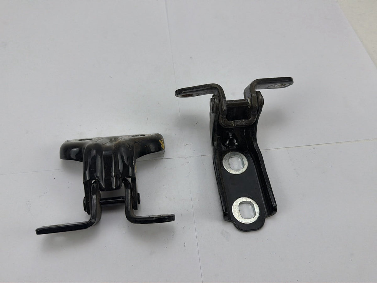 2010-2016 Cadillac SRX Rear Right Passenger Side Upper & Lower Door Hinge OEM