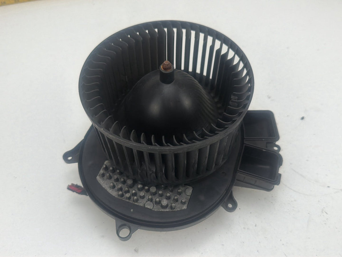2012-2015 Mercedes-Benz ML550 Front HVAC Heater Blower Motor Fan T1015113G OEM