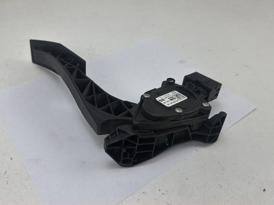 2010-2013 Buick LaCrosse - Gas Pedal Accelerator 13237352 OEM