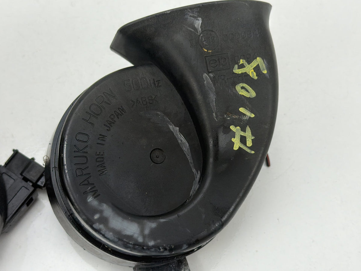 2006-2013 Lexus IS250 Front Upper Bumper High/Low Tone Horn Set 86520-30610 OEM