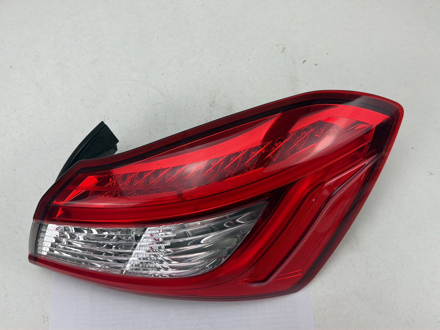 2014-2017 Maserati Ghibli Rear Right Side Outer Tail Light 06701071490 OEM