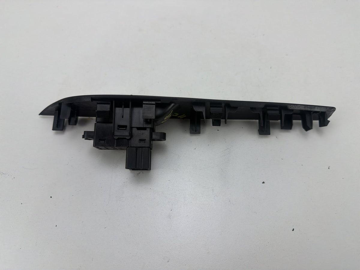 2013-2018 Nissan Altima - Rear Right Side Door Window Switch 82960-3TA0X OEM