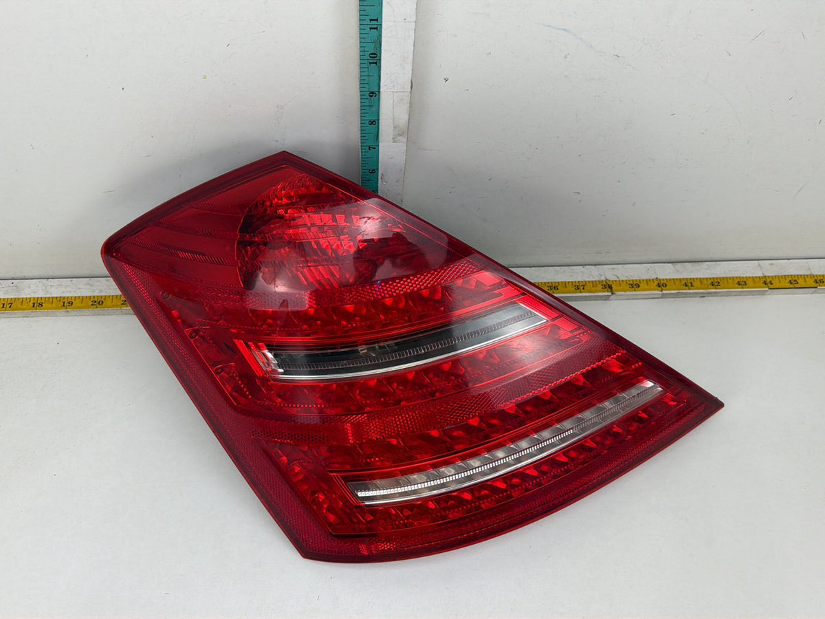 2007-2013 Mercedes-Benz S-Class W221-S550 Rear Left Driver Side Tail Light OEM