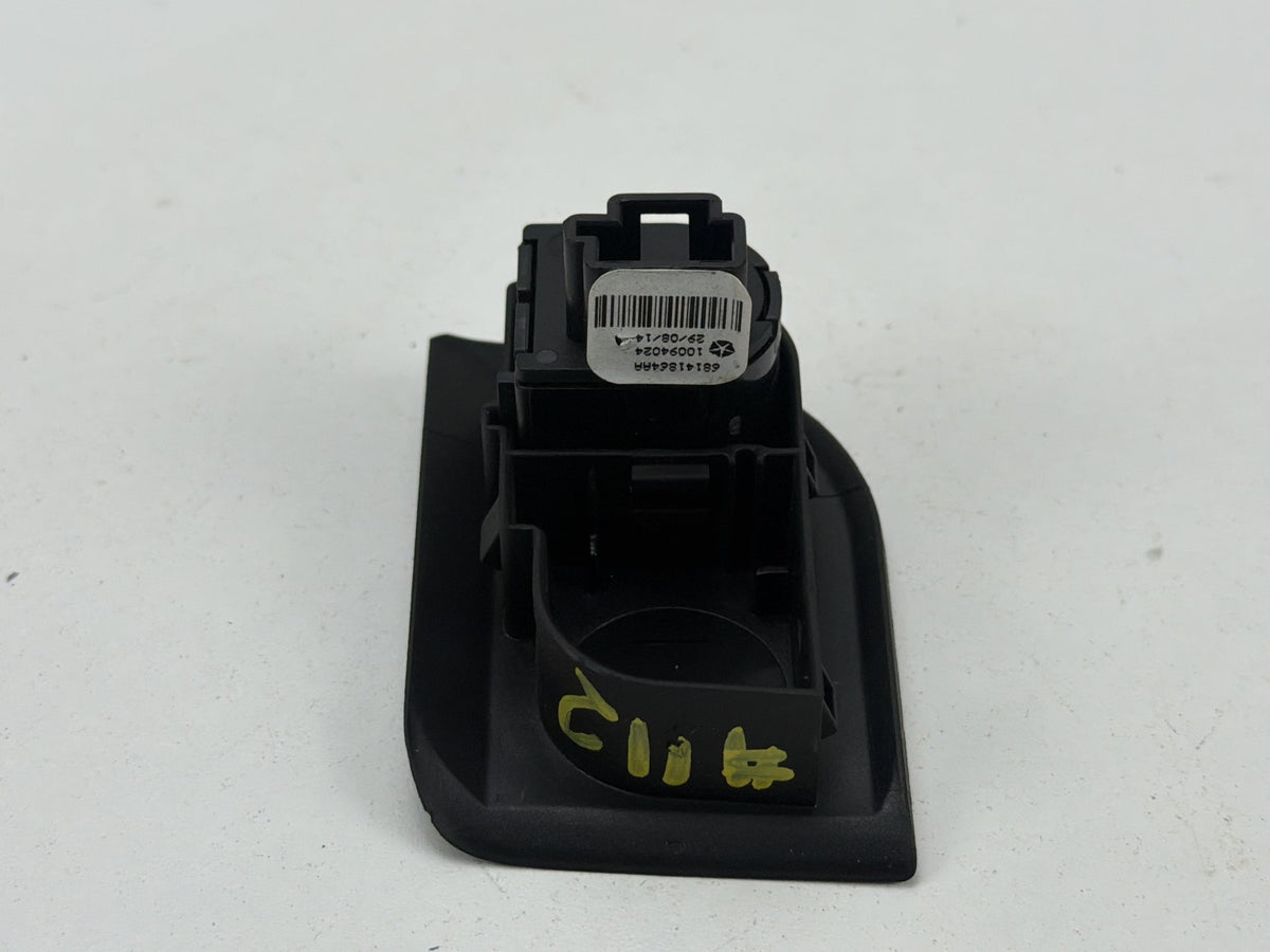 2014-2021 Maserati Quattroporte Trunk Release Push Button Switch 68141864AA OEM