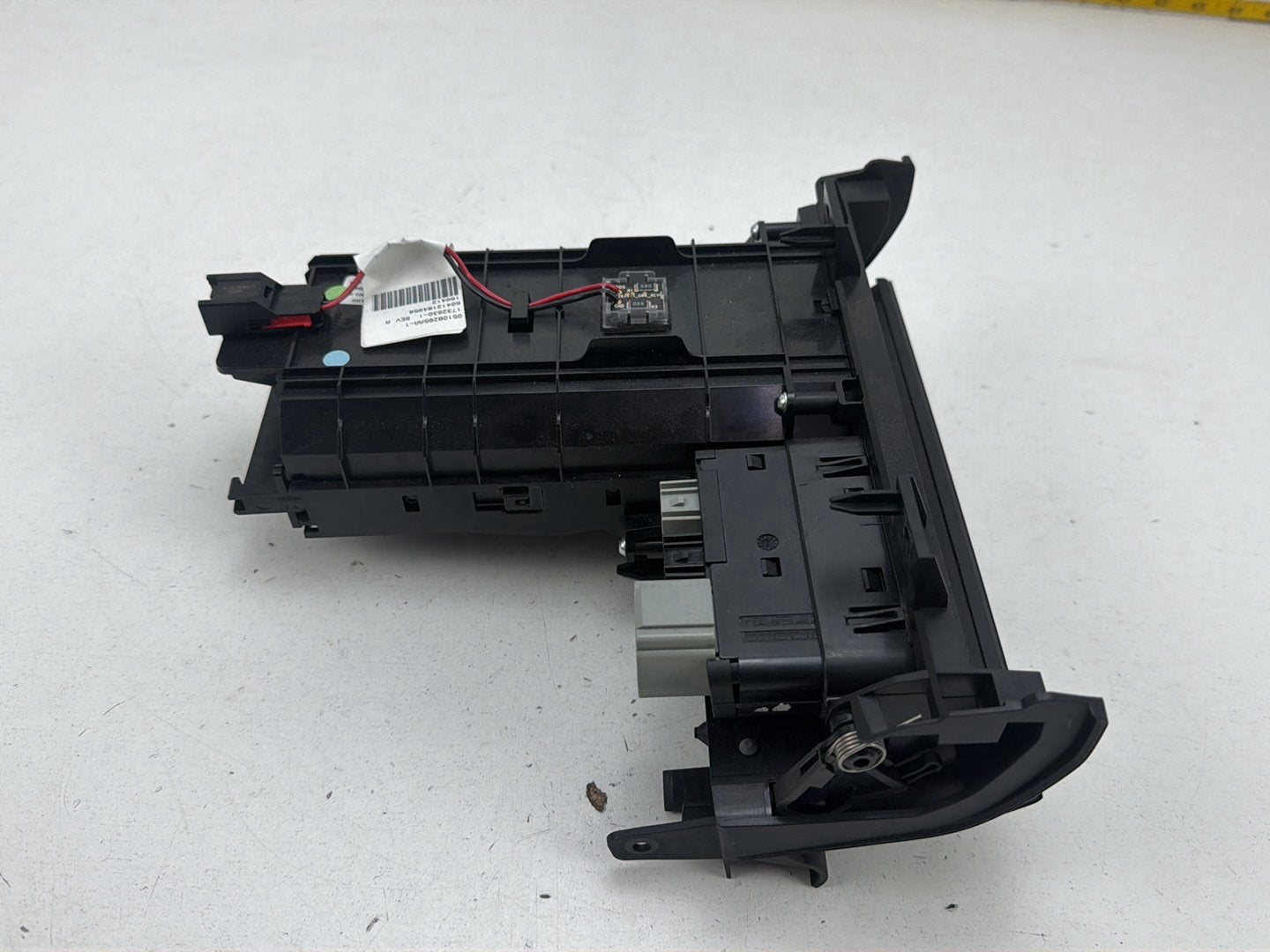 2014-2017 Maserati Ghibli Dash AUX USB Phone Storage Box Compartment OEM