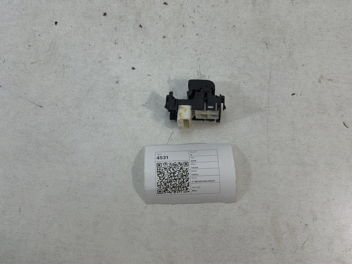 2007-2009 Toyota Camry XV40-Rear Left Window Switch OEM