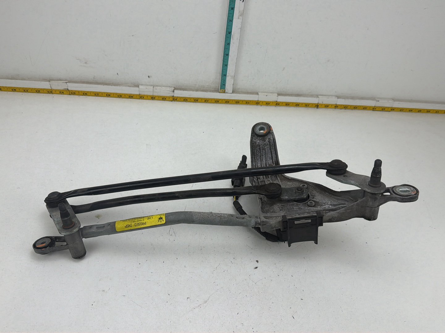 2014-2017 Maserati Ghibli Front Windshield Wiper Motor Linkage Mechanism OEM