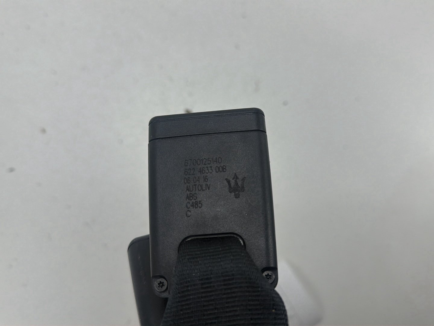 2014-2021 Maserati Ghibli Rear Right & Center Seat Belt Buckle Set of 2 OEM