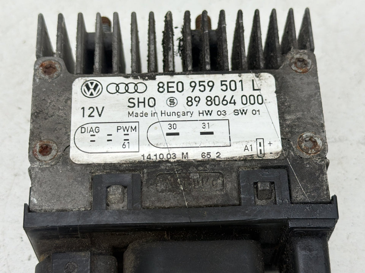 2004-2009 Audi A4 S4 Radiator Fan Control Module 8E0959501L OEM
