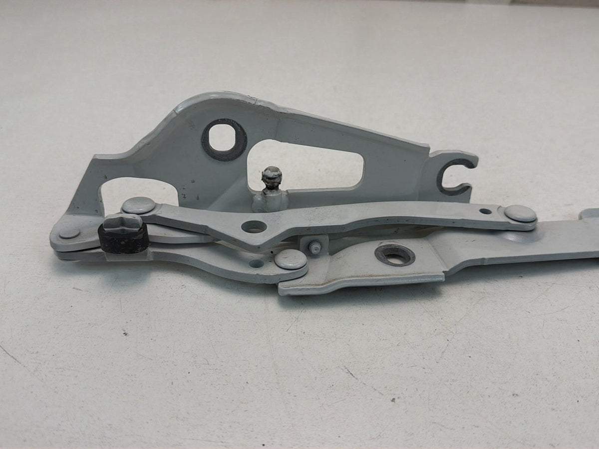 2014-2016 BMW 228i F22 Rear Right Passenger Side Trunk Lid Hinge 7304558 OEM