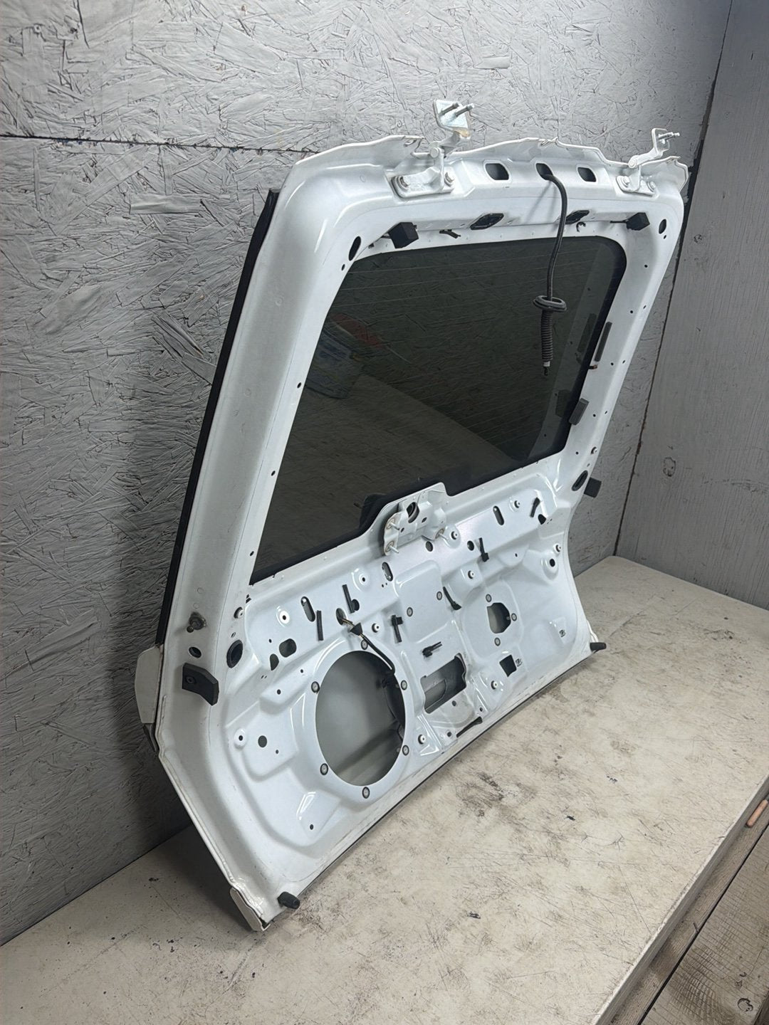 2010-2013 Land Range Rover Sport L320 Rear Upper Tailgate Hatch Trunk Lid OEM