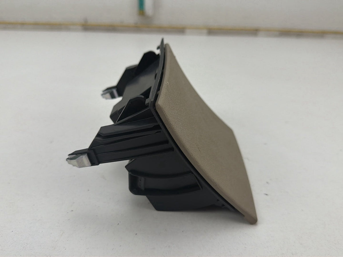 2010-2014 Mercedes-Benz E-Class-Center Console Ashtray Ash Tray A2048100130 OEM