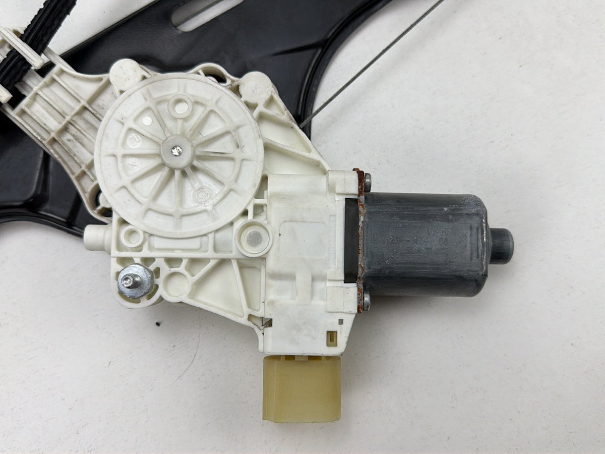 2012-2014 BMW X1 E84 Right Front Window Regulator/Motor 2990294 OEM