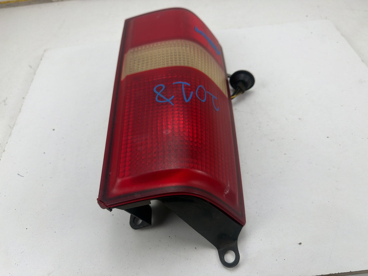 2003-2007 Chevrolet Express 3500 Rear Left Driver Side Tail Light 16530413 OEM