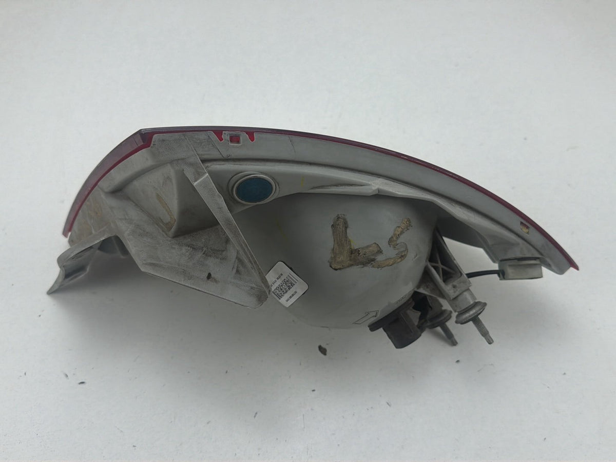 2005-2006 Pontiac Pursuit Rear Left Driver Side Tail Light OEM