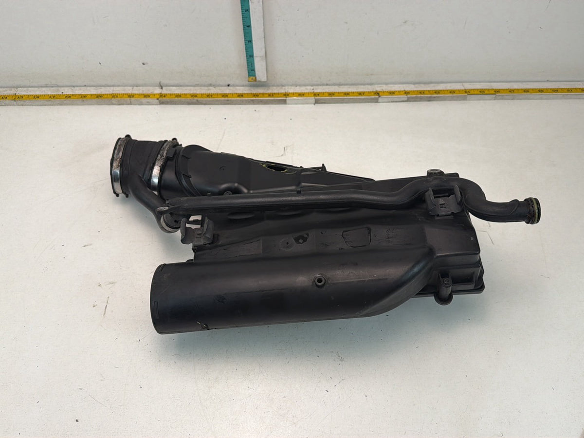 2012-2017 Mercedes-Benz S-Class Right Air Intake Cleaner Filter Box Housing OEM