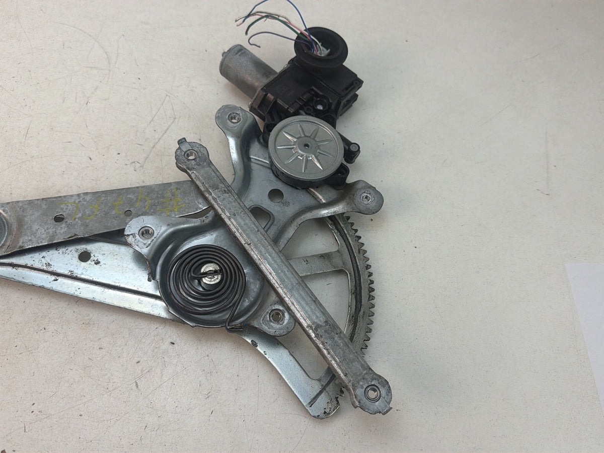 2015-2017 Toyota Sienna L30-Front Left Door Window Regulator & Motor 85720-06281 OEM