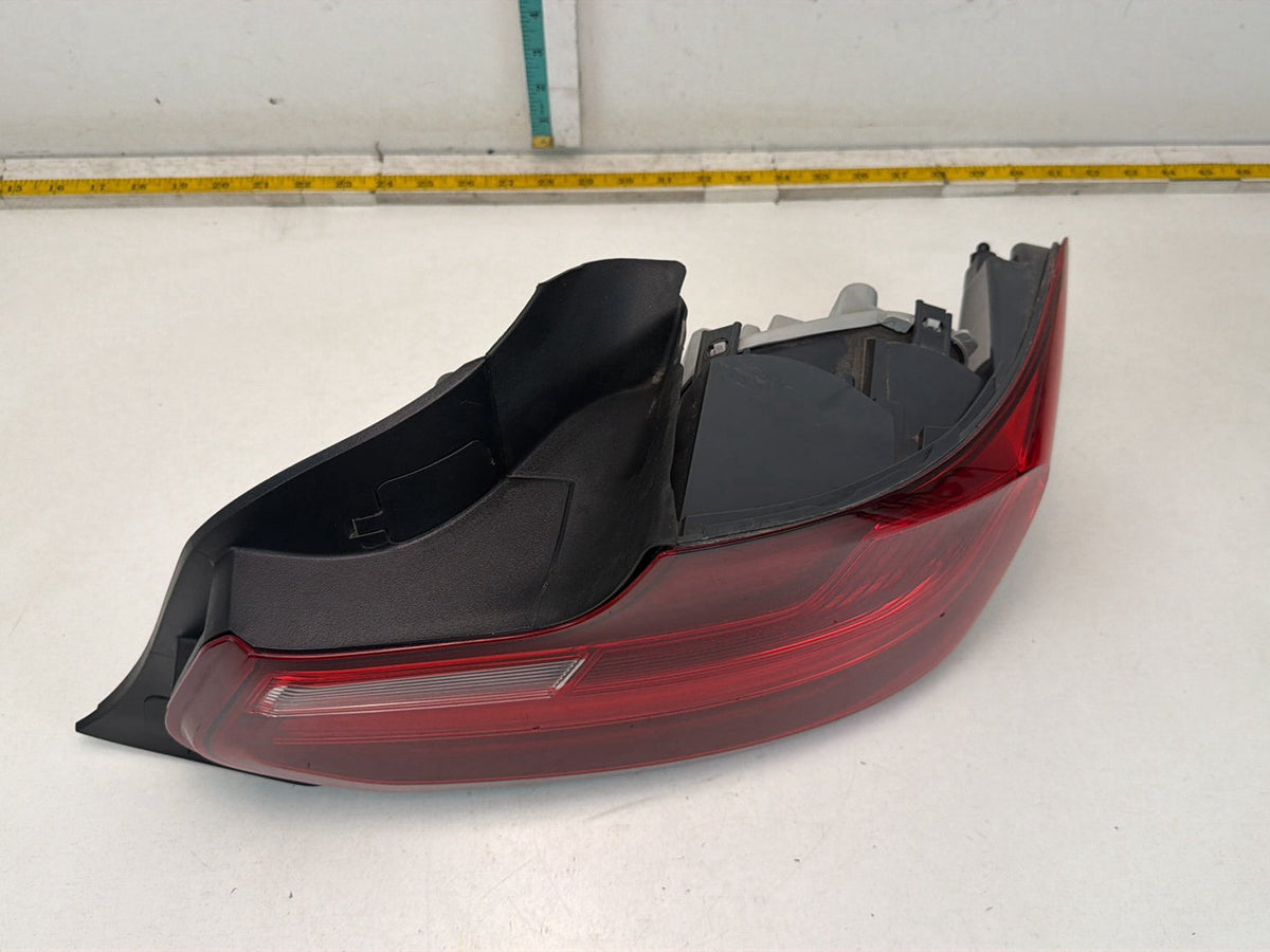 2014-2016 BMW 228i F22 Rear Right Passenger Side Tail Light 7295428 OEM