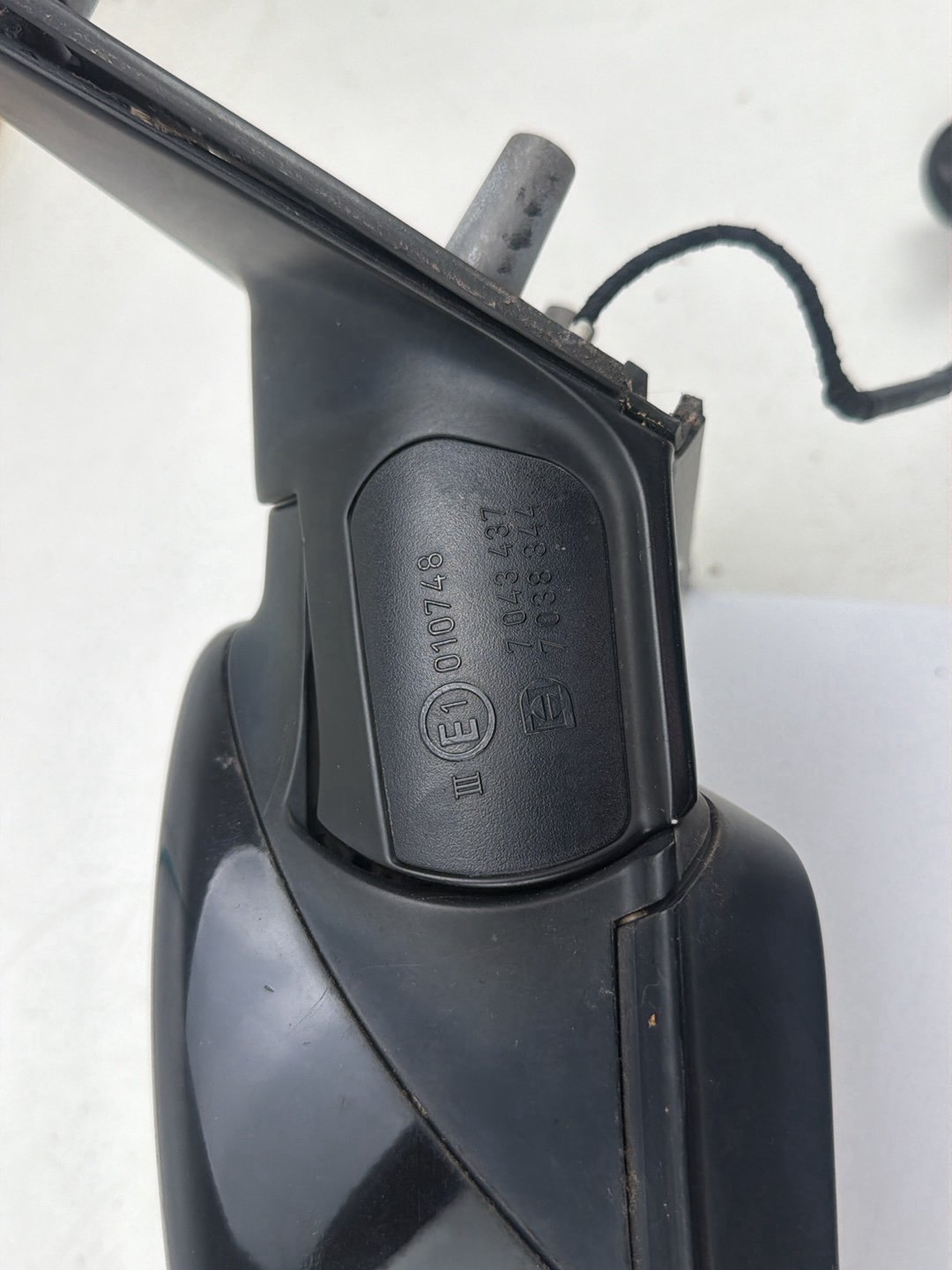 2004-2010 BMW 528i E60 5 Series Front Door Side View Mirror Assembly 7043437 OEM