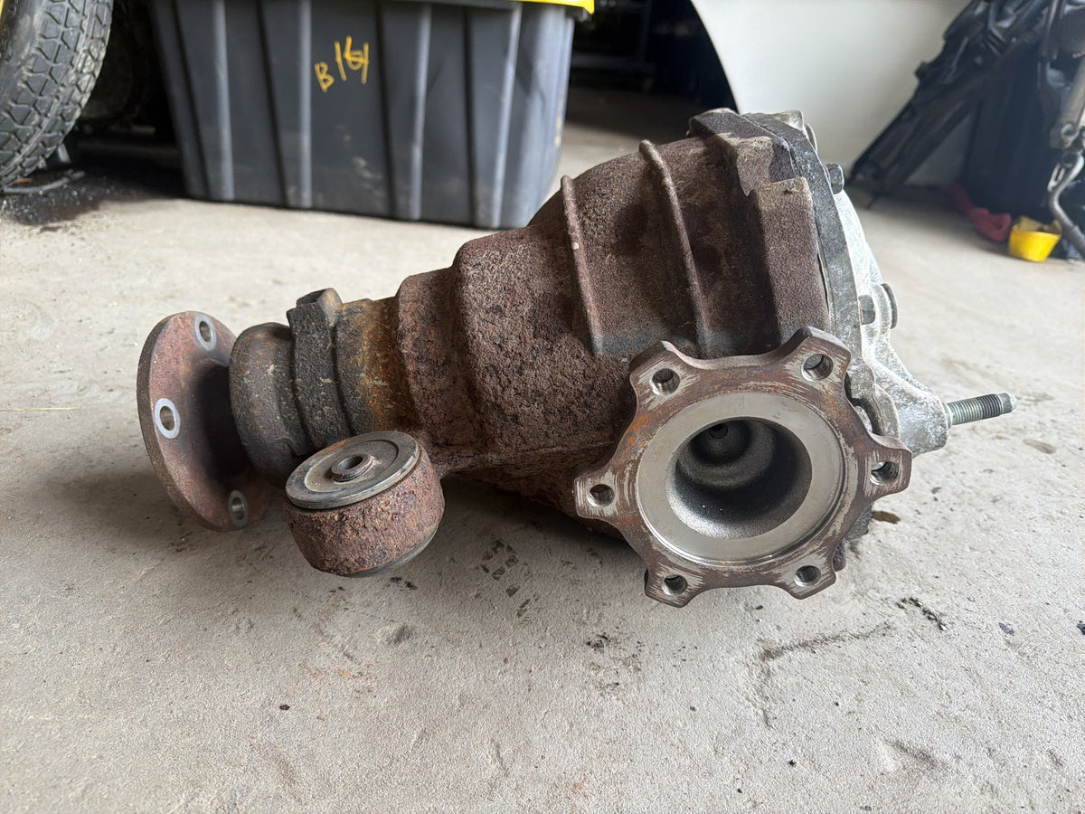 2011-2017 Infiniti QX56 5.6L Rear Axle Differential Carrier Assembly OEM