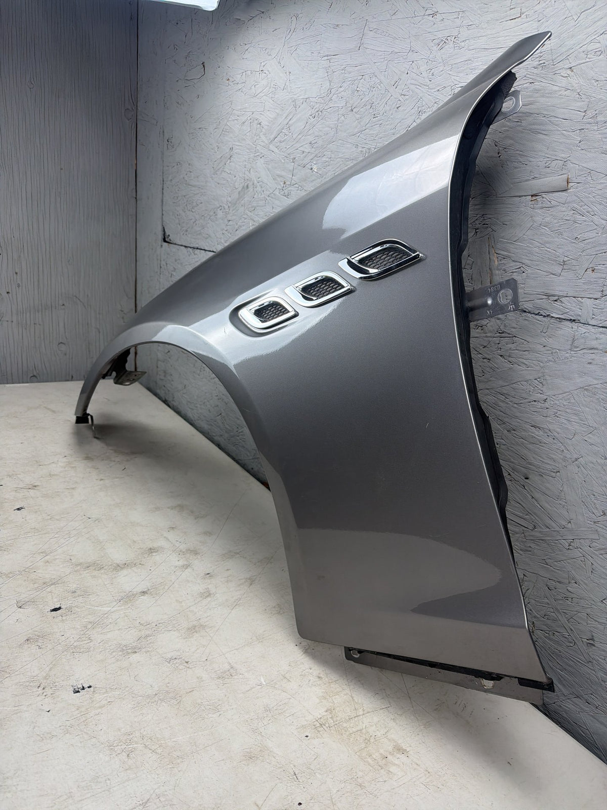 2014-2017 Maserati Quattroporte M156 Left Front Driver Side Fender Cover OEM