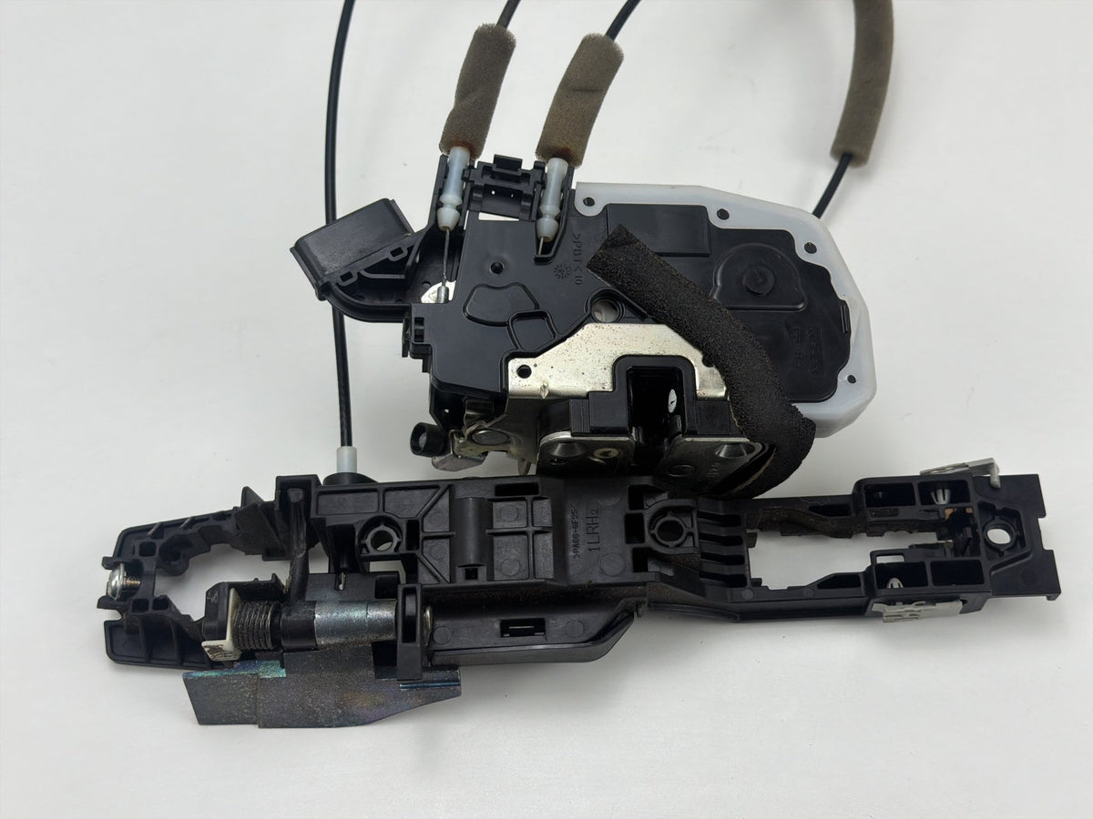 2011-2013 Infiniti QX56 Front Right Side Door Handle Bracket Lock Latch OEM