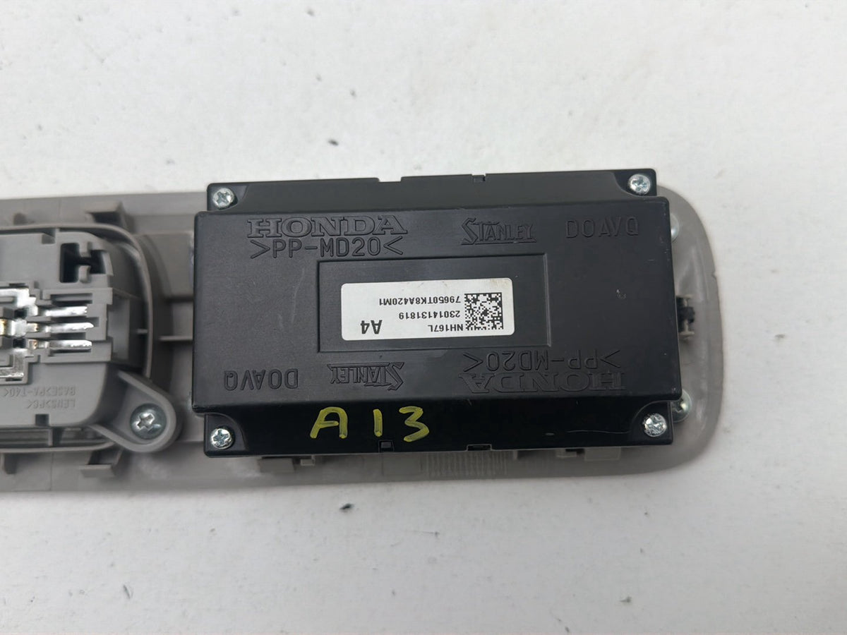 2014-2017 Honda Odyssey Rear Ceiling Reading Light AC Vent 83226-TK8-A0 OEM