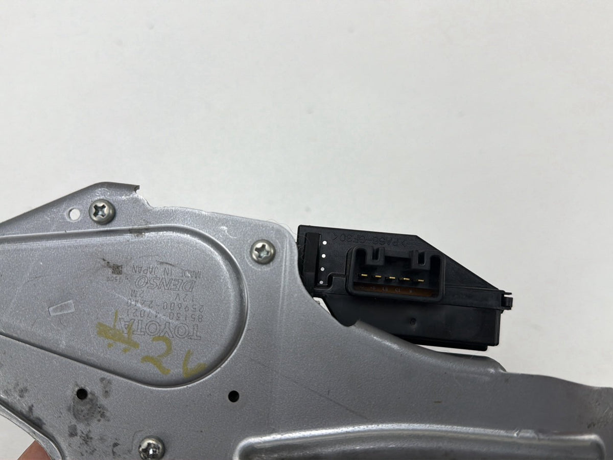 2010-2015 Toyota Prius Rear Windshield Wiper Motor 85130-47021 OEM
