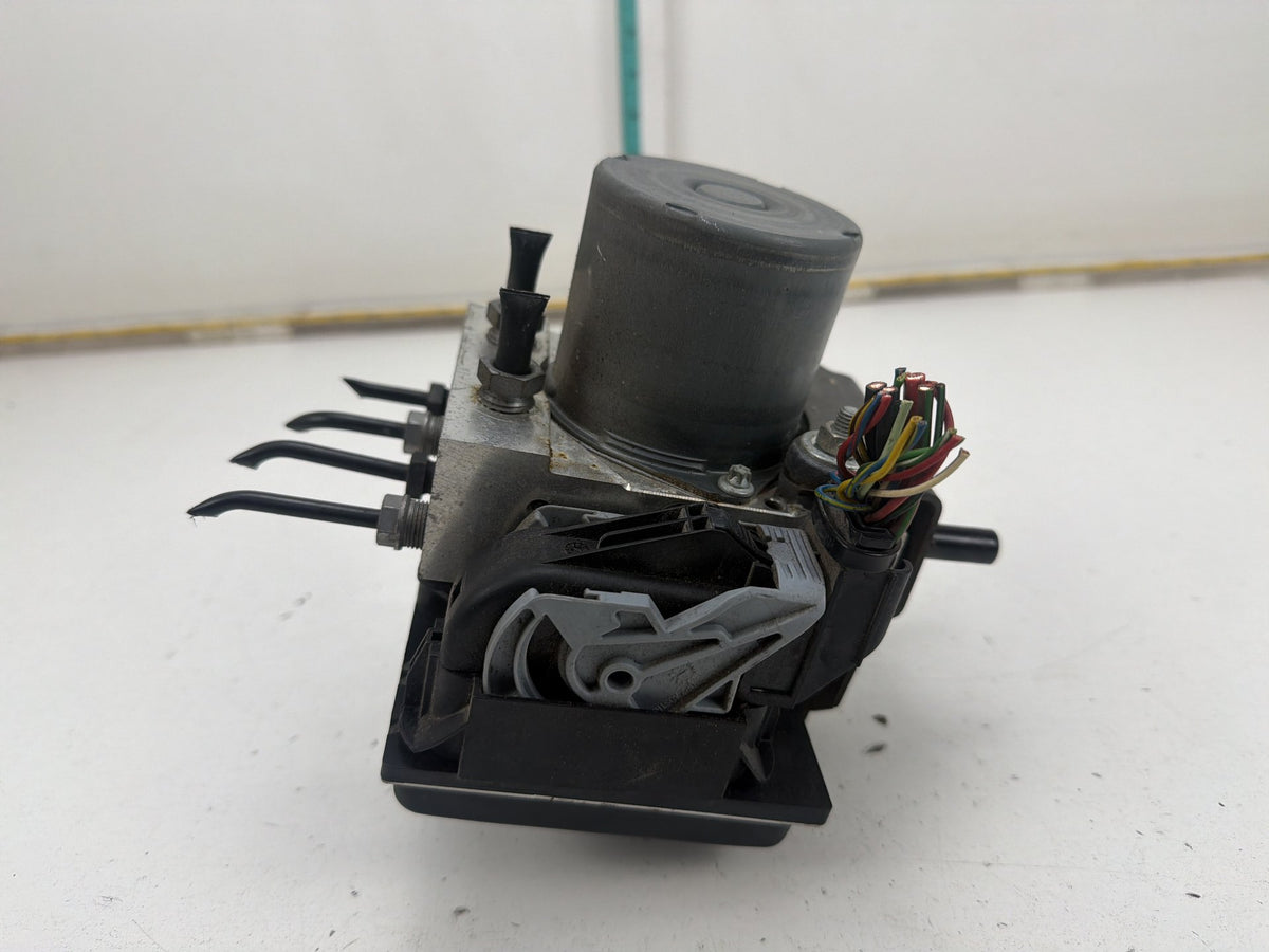 2010-2012 Land Rover Range Rover ABS Anti Lock Brake Pump Modulator Actuator OEM