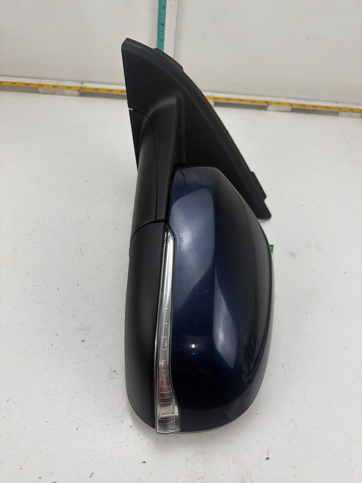 2011-2018 Volvo S60 Front Left Driver Side Power Door Mirror Assembly OEM