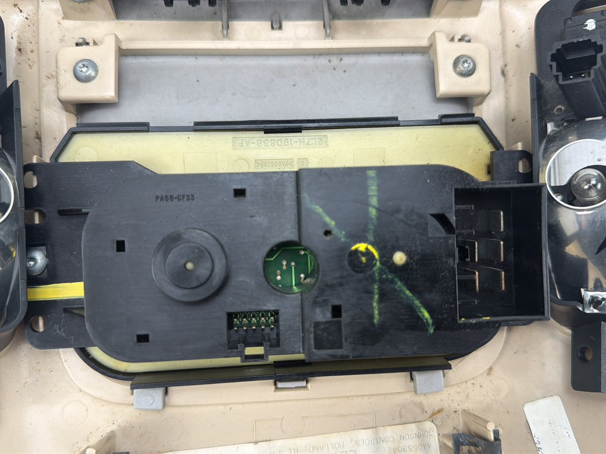 2003-2006 Lincoln Navigator Rear Console Climate Control Switch 2L7478519A58 OEM