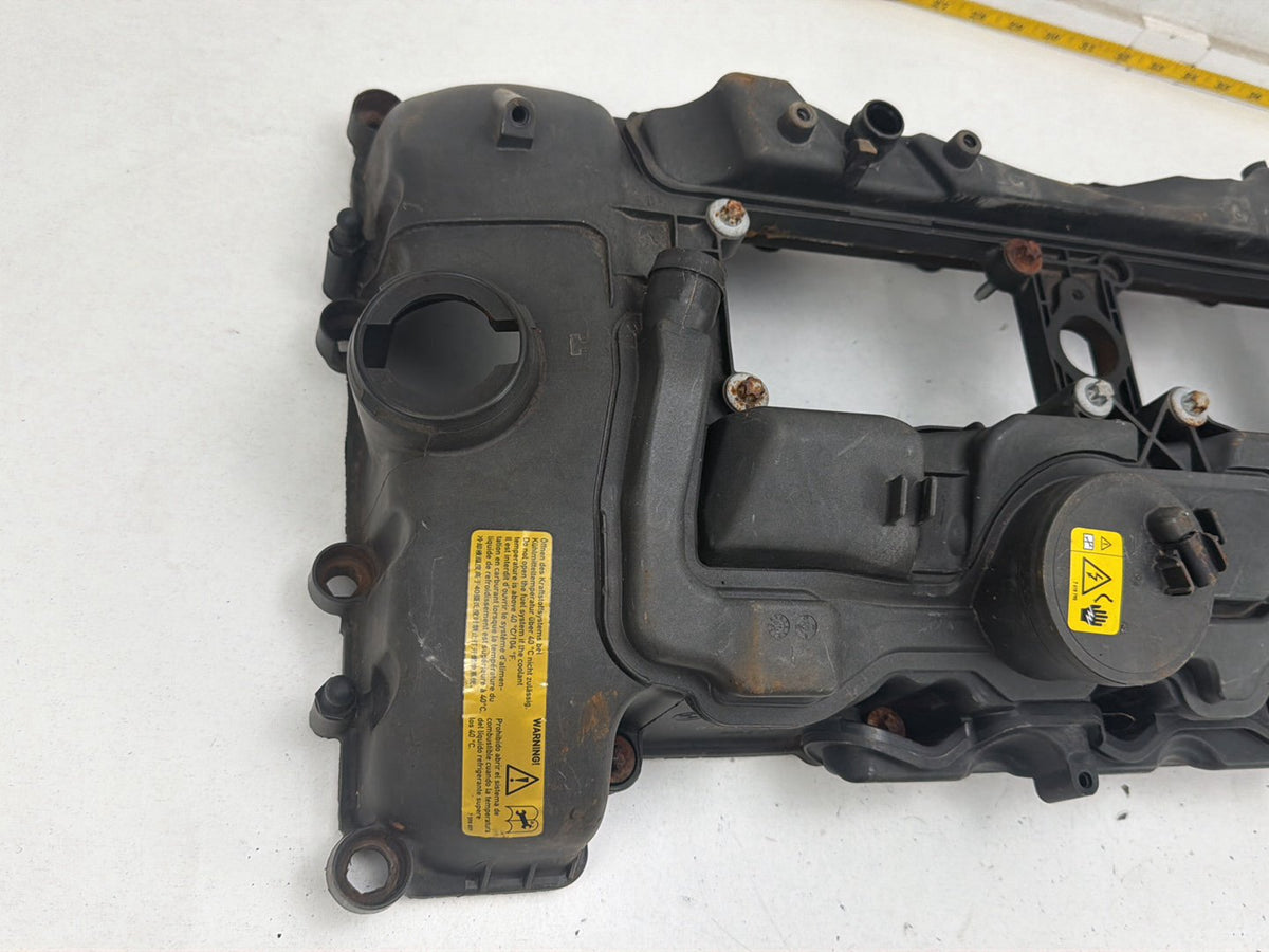 2011-2016 BMW 535i Engine Cylinder Head Valve Cover 7570292 OEM